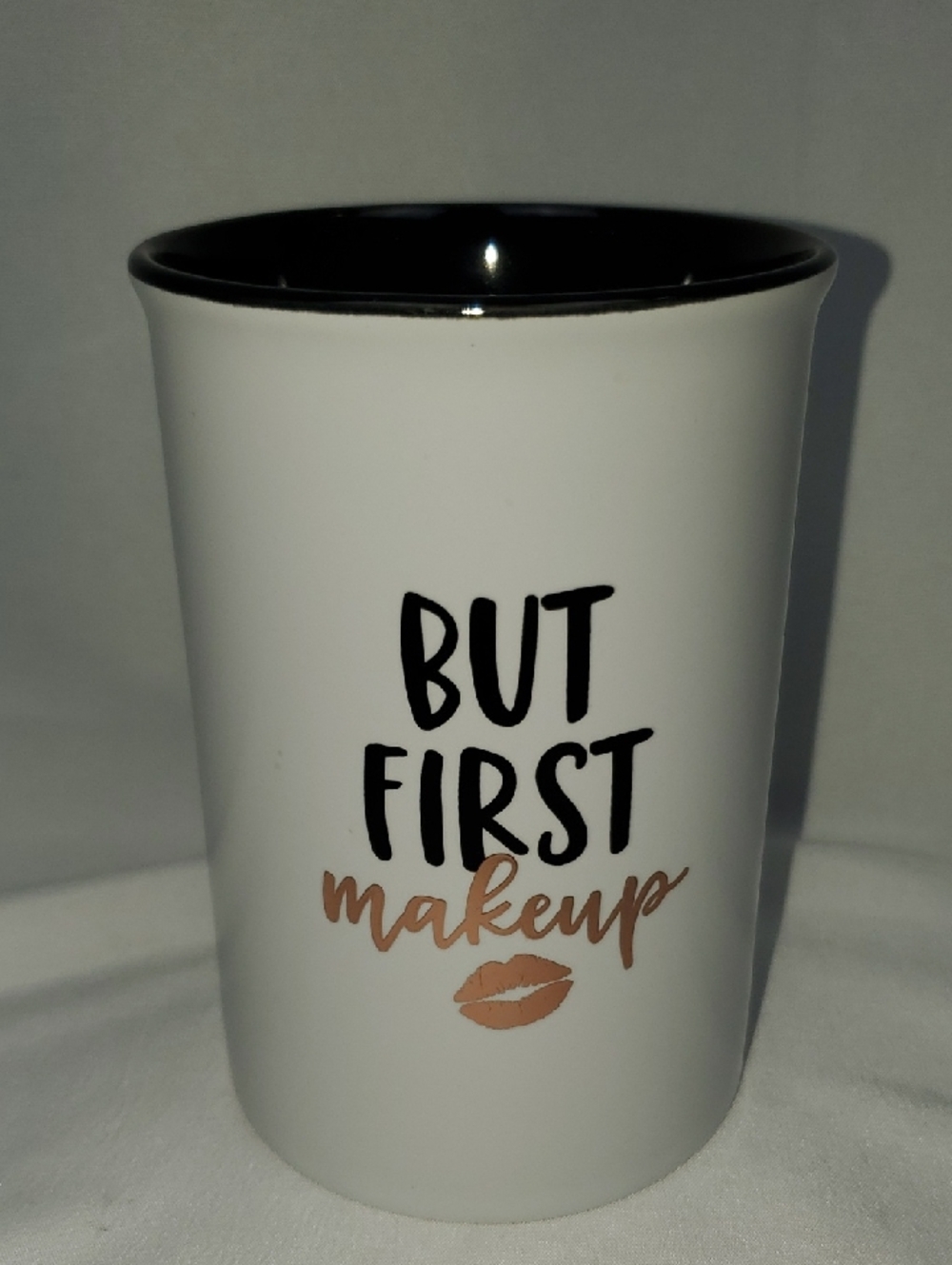 Tri-Coastal White Makeup Brush Holder with Black Interior and Rose Gold Accent